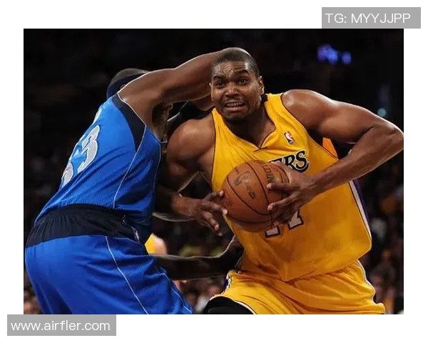 拜纳姆与麦基的对决回顾:从巅峰对决到职业生涯的起伏与转折 拜纳姆与麦基的对决回顾:从巅峰对决到职业生涯的起伏与转折